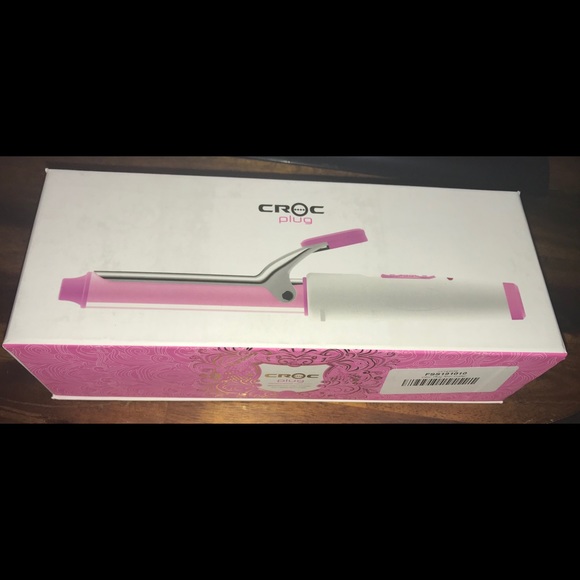 Croc Accessories - 🔴 NWOT Croc Plug Mini Curler